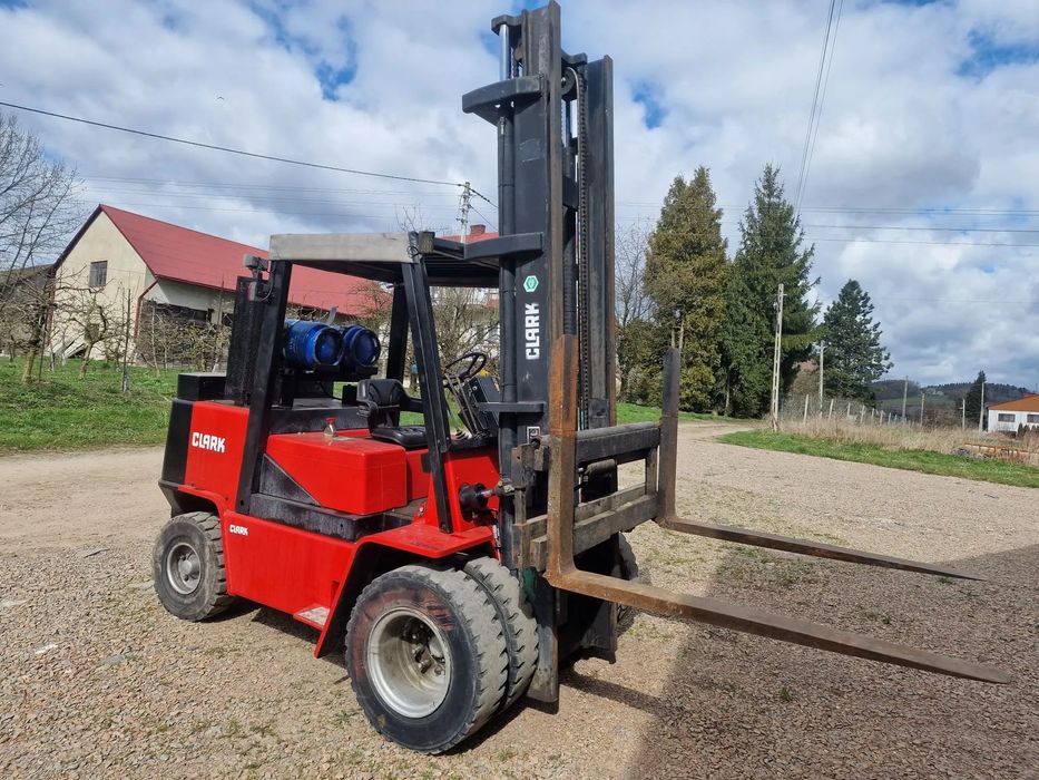 Clark GPX S50  Wózek widłowy Clark GPX S50 LPG bliźniak 6t Doinwestowany