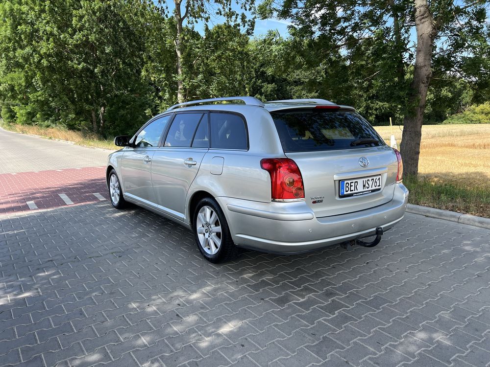 Toyota Avenis • 1.8i • 12.2007r • LIFT • Serwisowany •