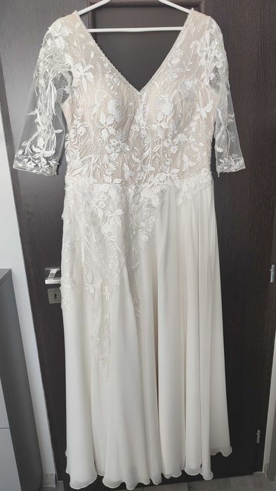 Suknia ślubna 44/46/48