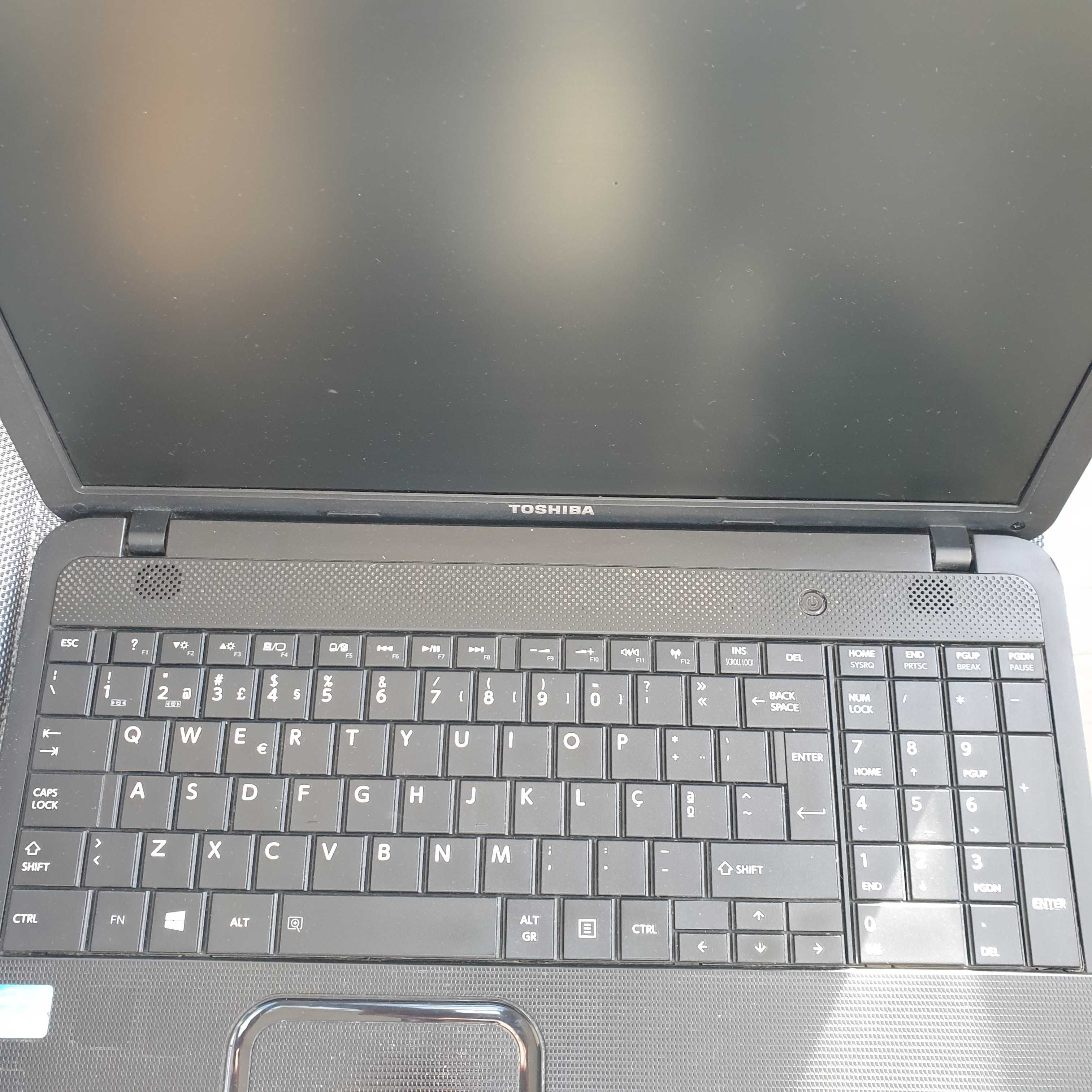 Toshiba C850 processador i3-2350, sem anomalia bom estado geral