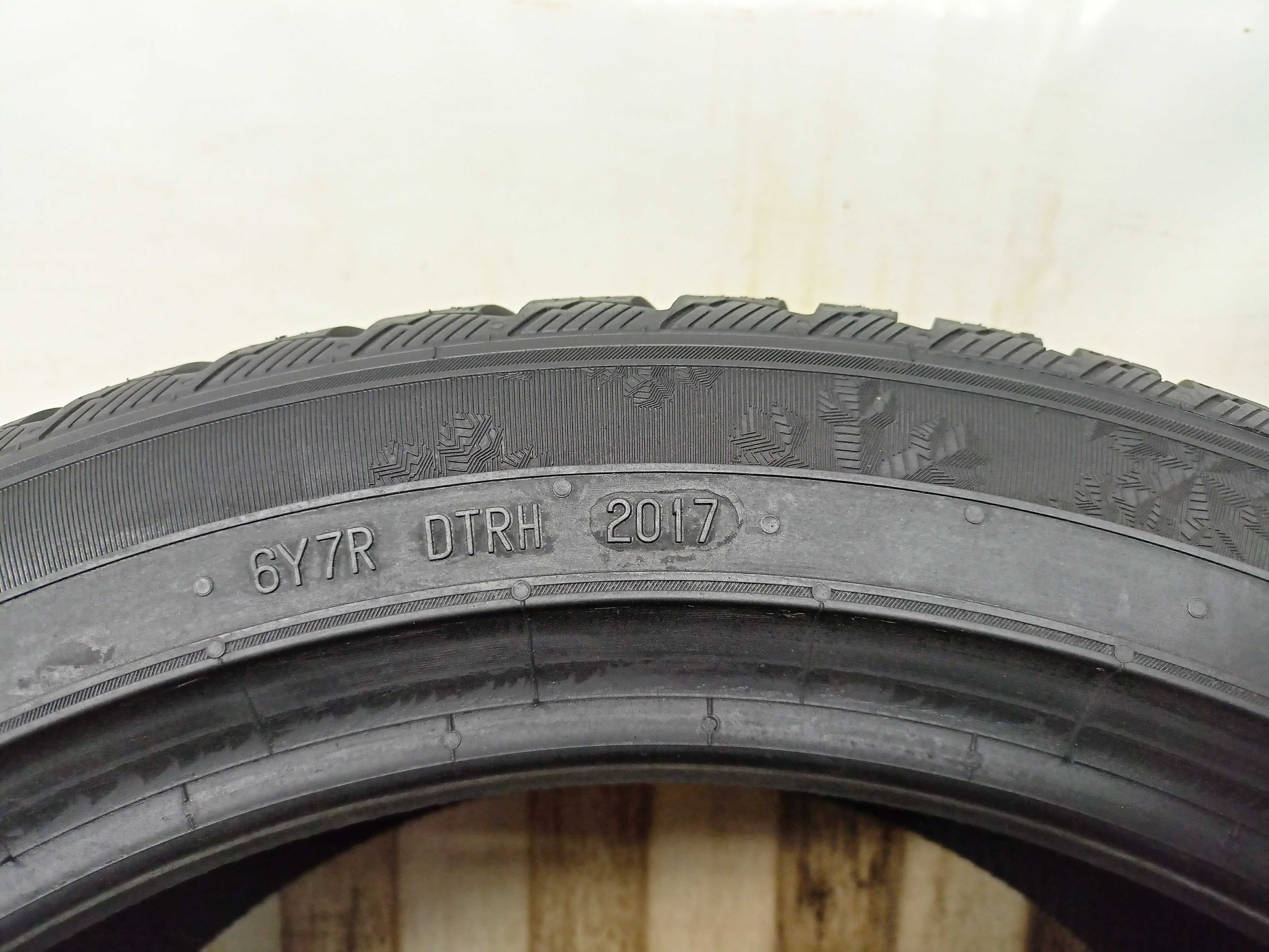 Semperit Speed-Grip 3 225/45/17 17r. 91H Nowa (4228)