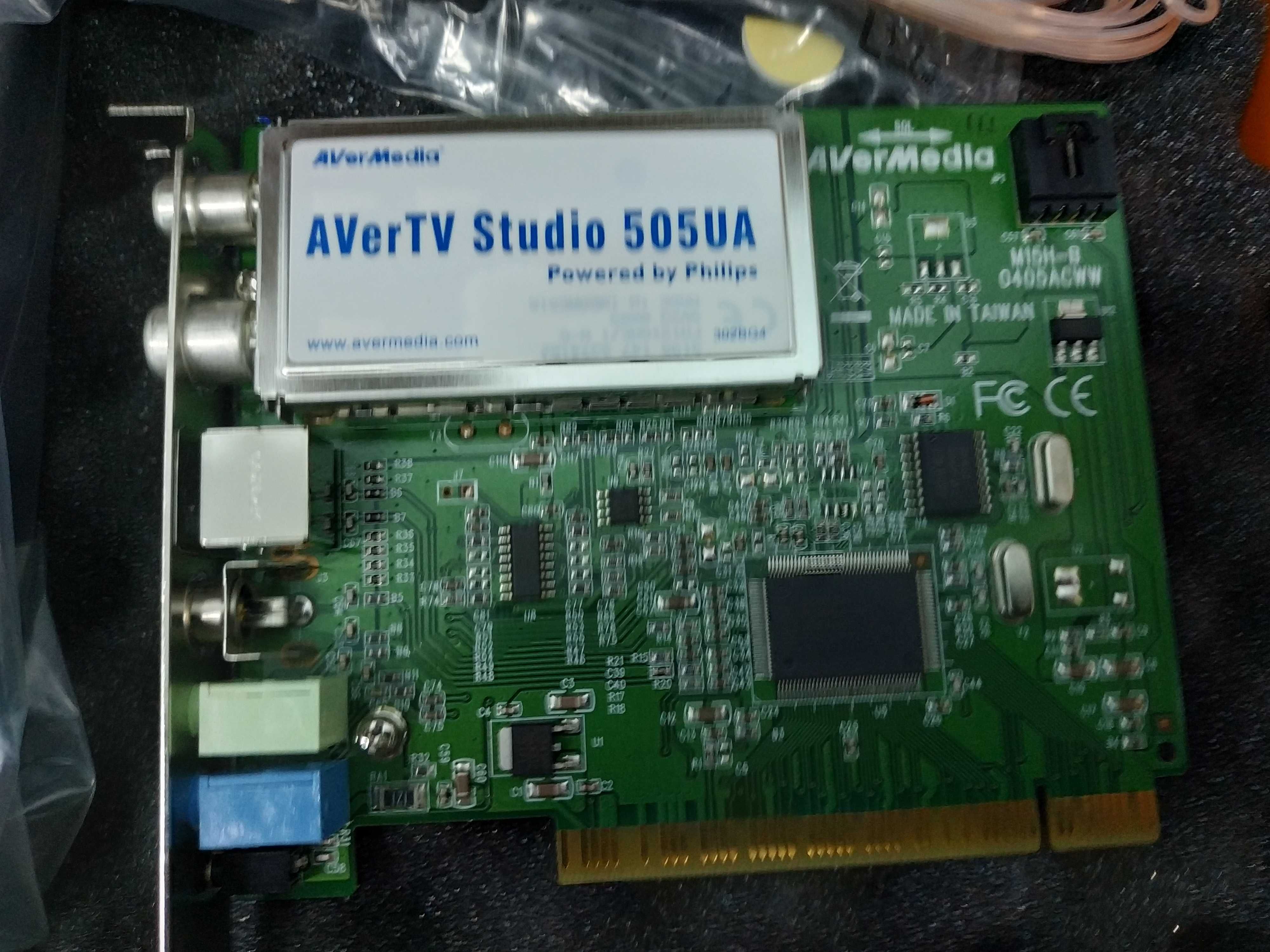 ТВ-тюнер AVerMedia AVerTV Studio 505UA FM (M15H)