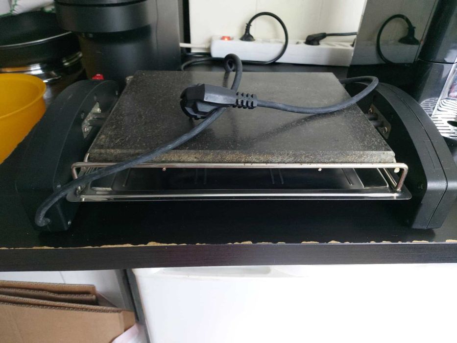 Grelhador eléctrico Ufesa de pedra fundida