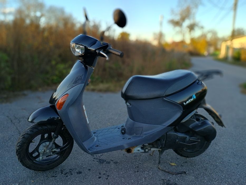 Скутер Suzuki lets 4