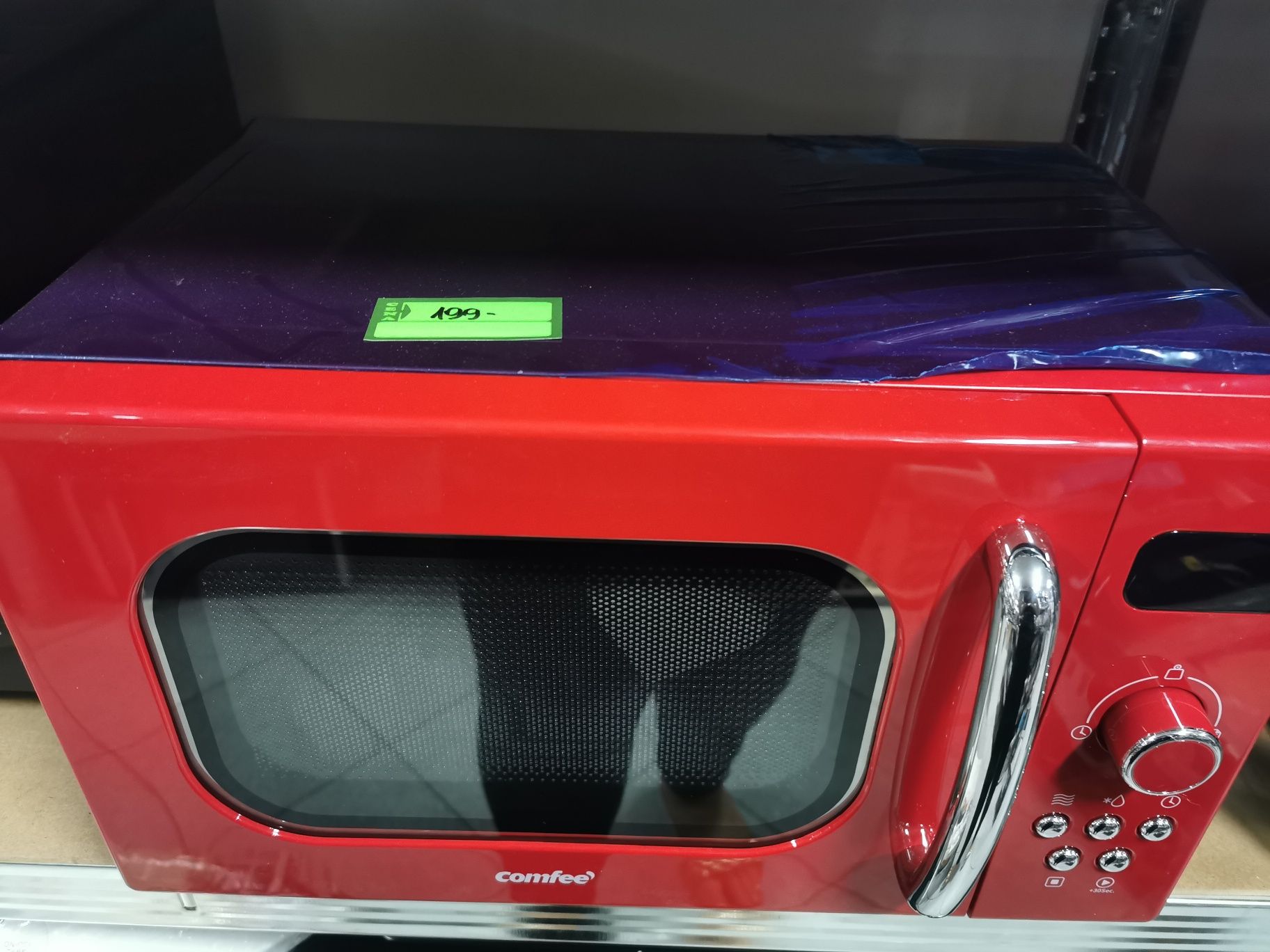 Kuchenka mikrofalowa 20l RETRO Comfee