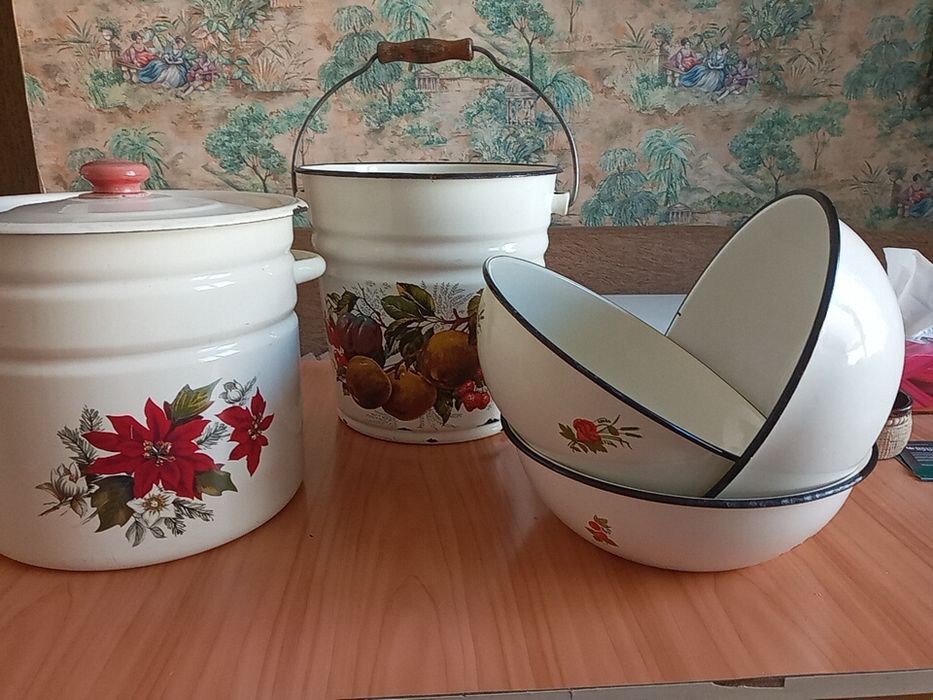 Продам посуду эмаль СССР.