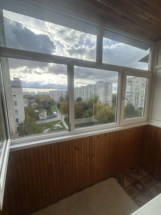 Продаж 3к квартири з індивідуальним опаленням біля Велесу.Зручний пов.