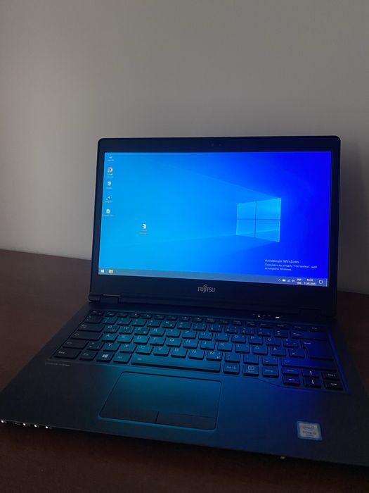 Ноутбук Fujitsu Lifebook U 747