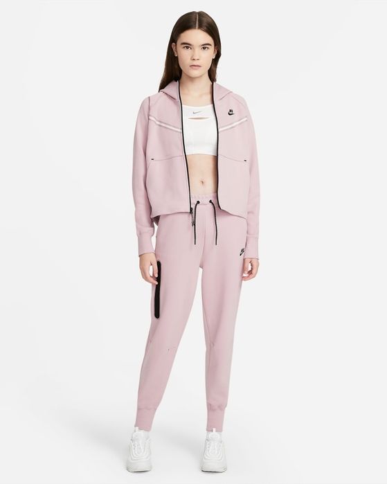 Nike tech fleece розовый, женский спортивный костюм