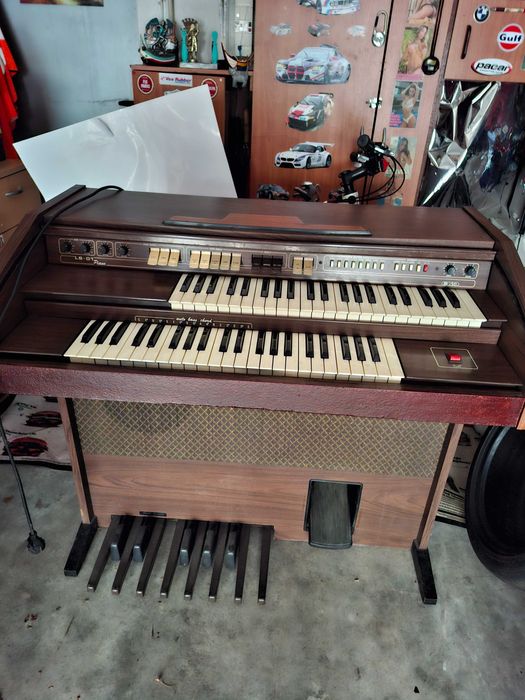 Órgão de musica antigo