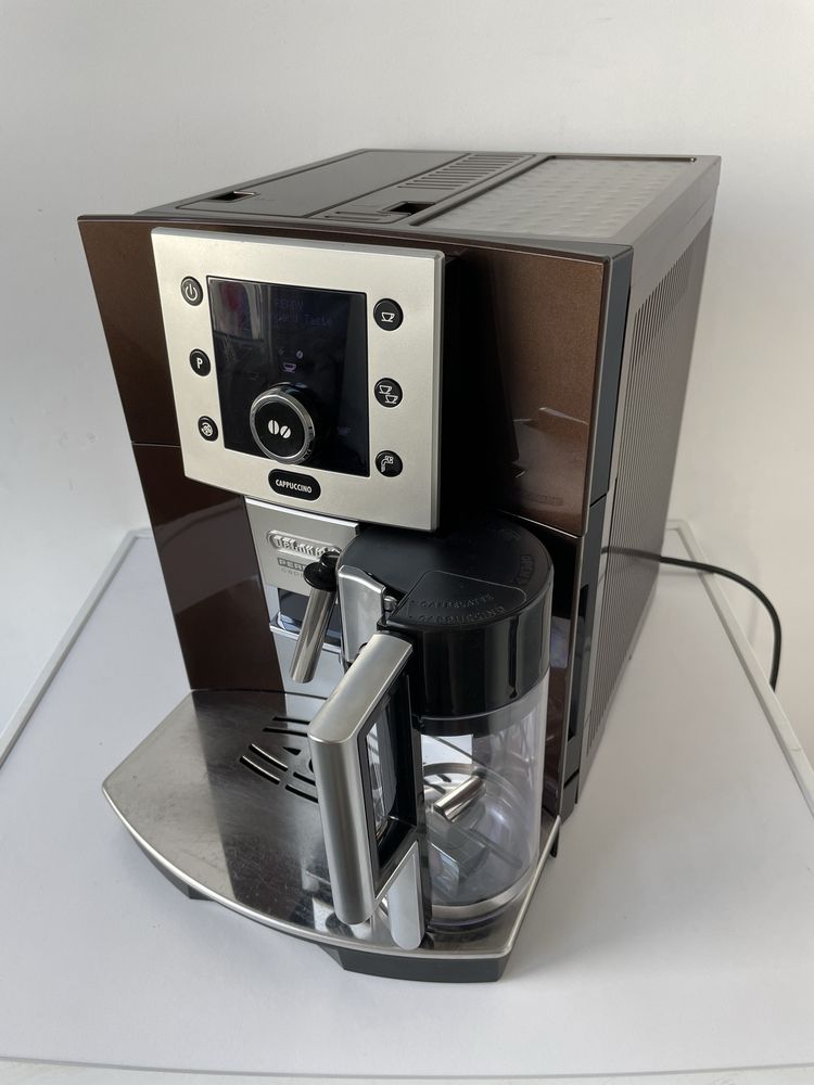 Кофемашина DeLonghi Perfecta Cappuccino ESAM 5500.BR обслужена