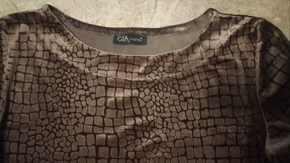 Женское платье (вечернее)