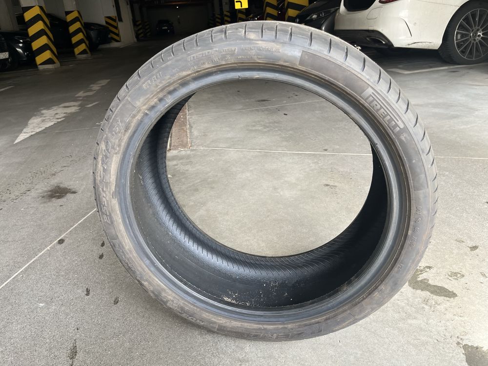 Opona Pirelli R19/255