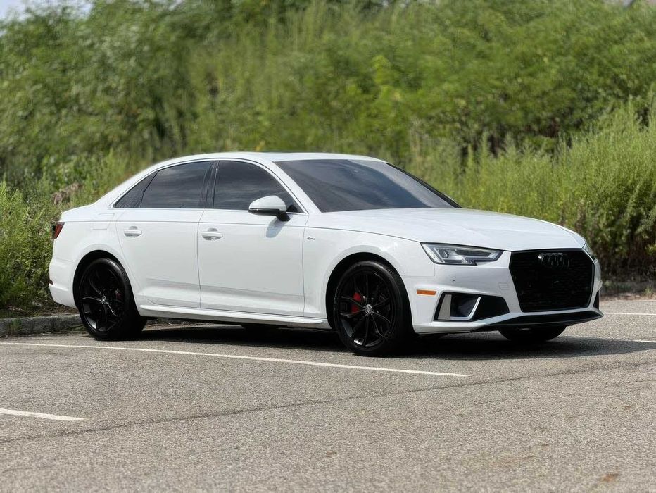 Audi A4 quattro Premium Plus      2019