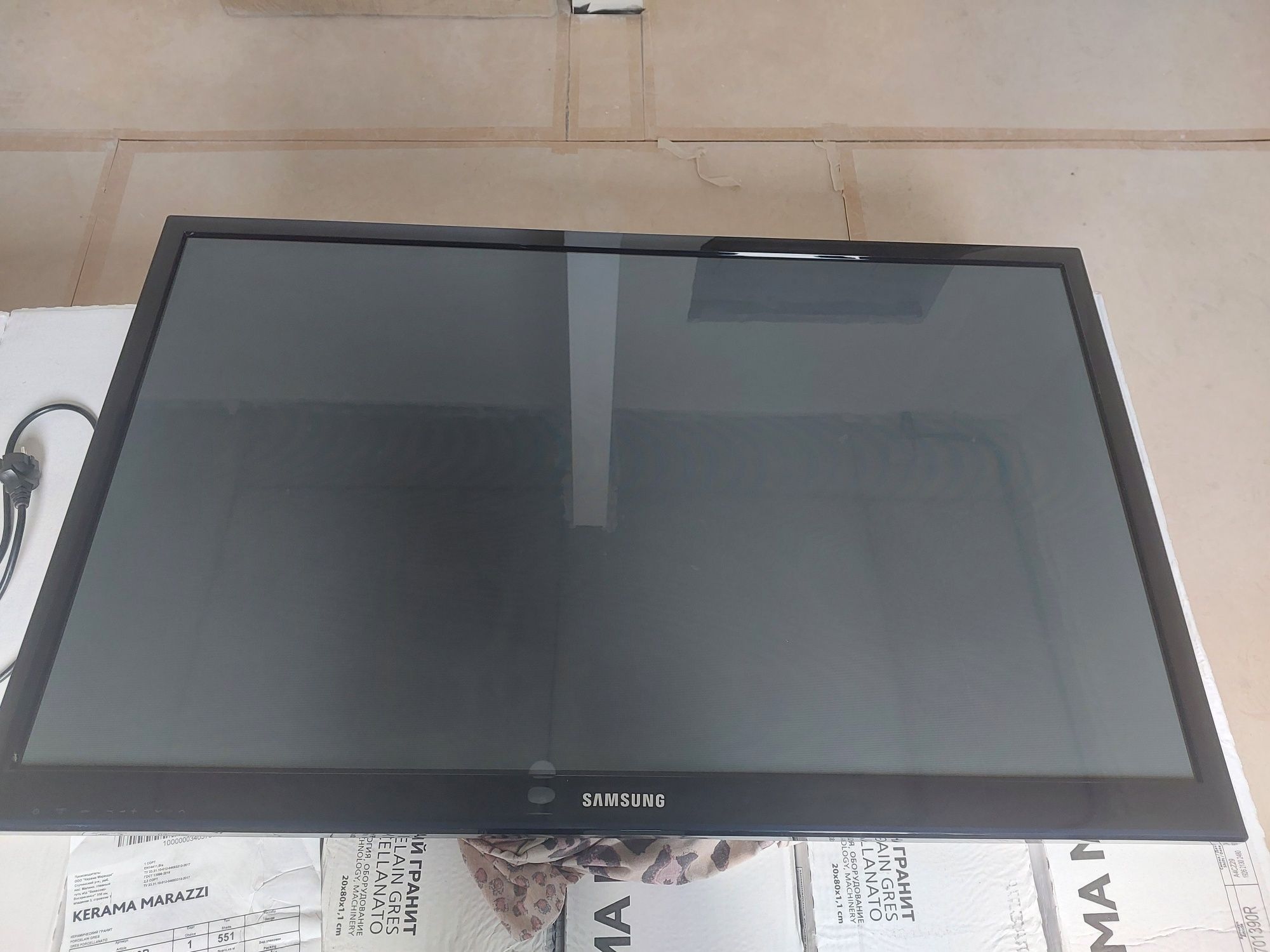 Продам телевизор Samsung PS 43D451A3W