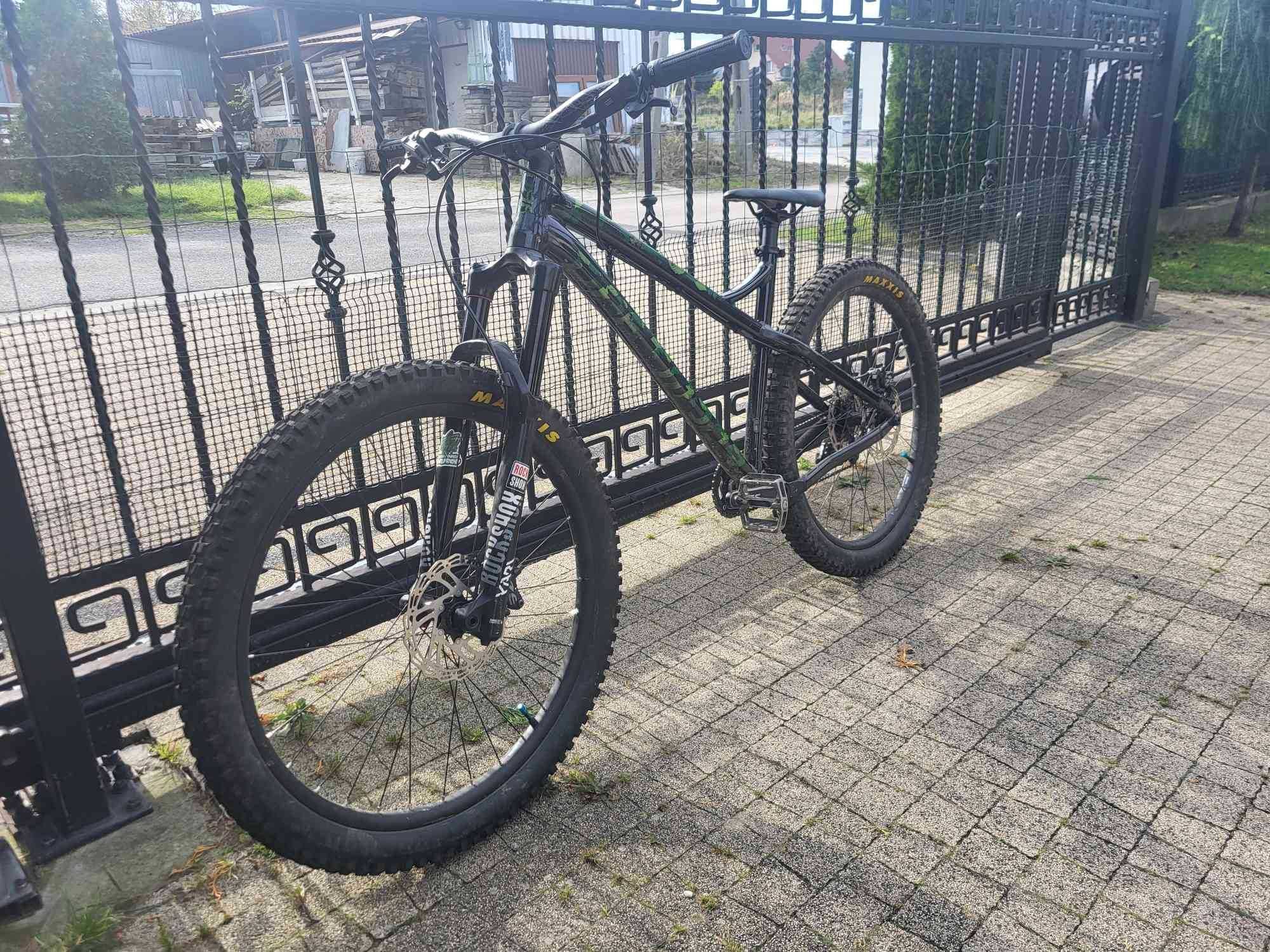 dartmoor primal L 27,5 prawie nowy