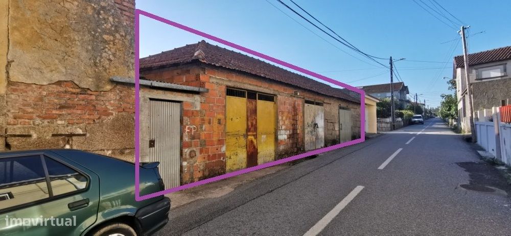 Armazém / Garagem / Logradouro - Molelos