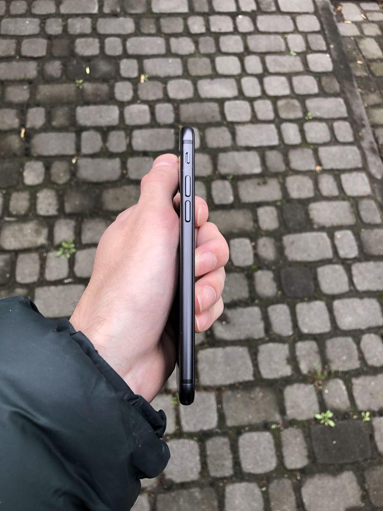 IPhone 8 64g Ідеальний стан
