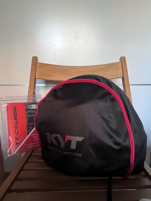 Capacete KYT TT-Revo Grand Prix