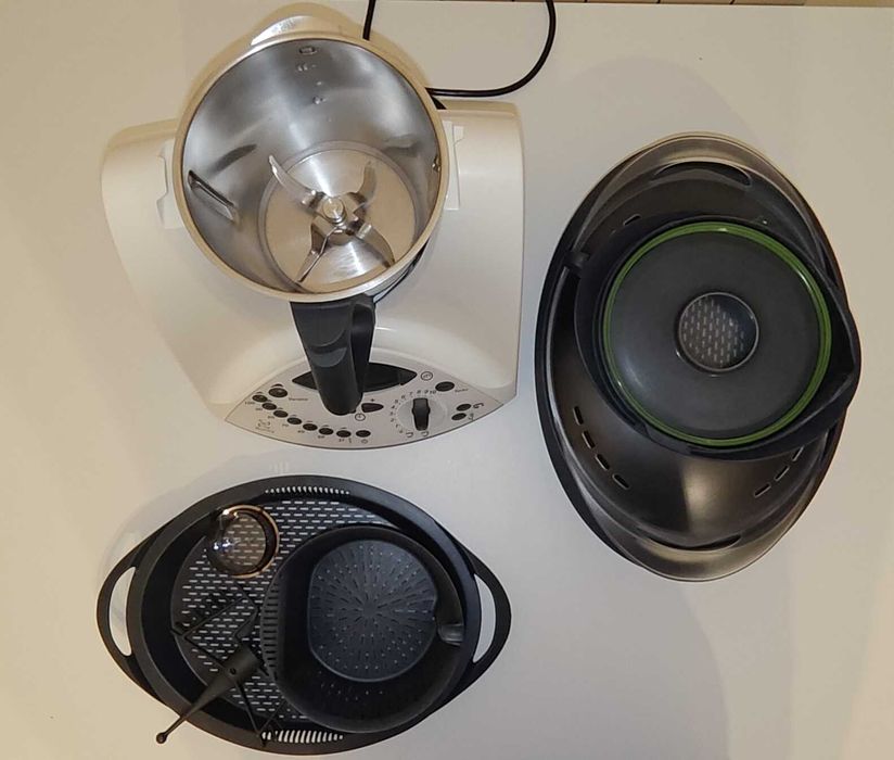 Bimby TM31  bem estimada c/ acessórios