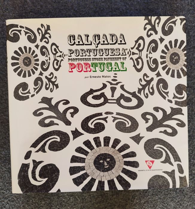 Livro "Calçada Portuguesa" / "Portuguese Stone Pavement"