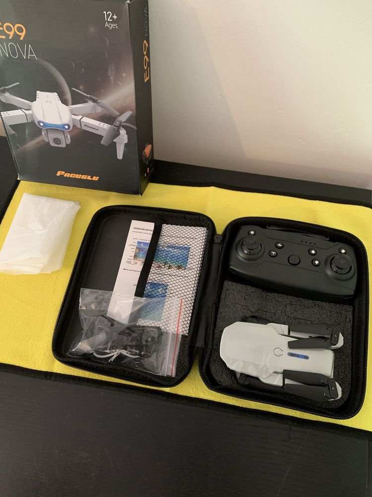 Drone E99 Pro com Câmera dupla 4K + Acessórios NOVO EM CAIXA a estrear