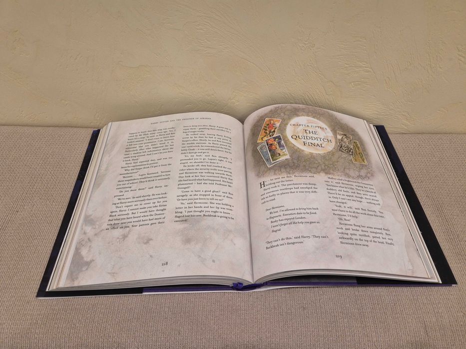 Harry Potter and the Prisoner of Azkaban illustrated edition Hardcover