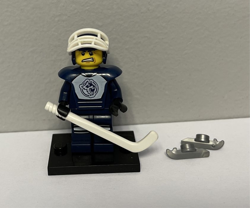 LEGO Seria 4 col056 Hockey Player col04-8 figurka