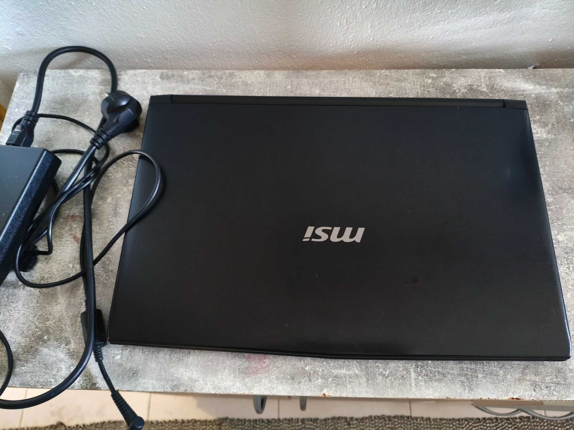 Portátil MSI  i7 6700HQ | 16GB DDR4 | SSD + HDD | NVIDIA 940MX | W 11