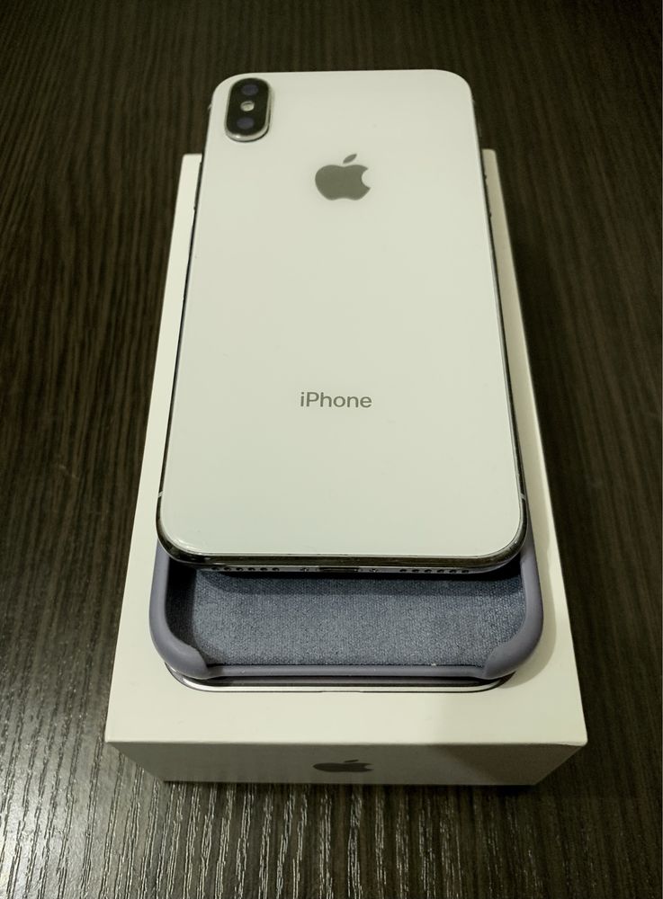 Iphone x/10 на 256 gb + 2 чохла