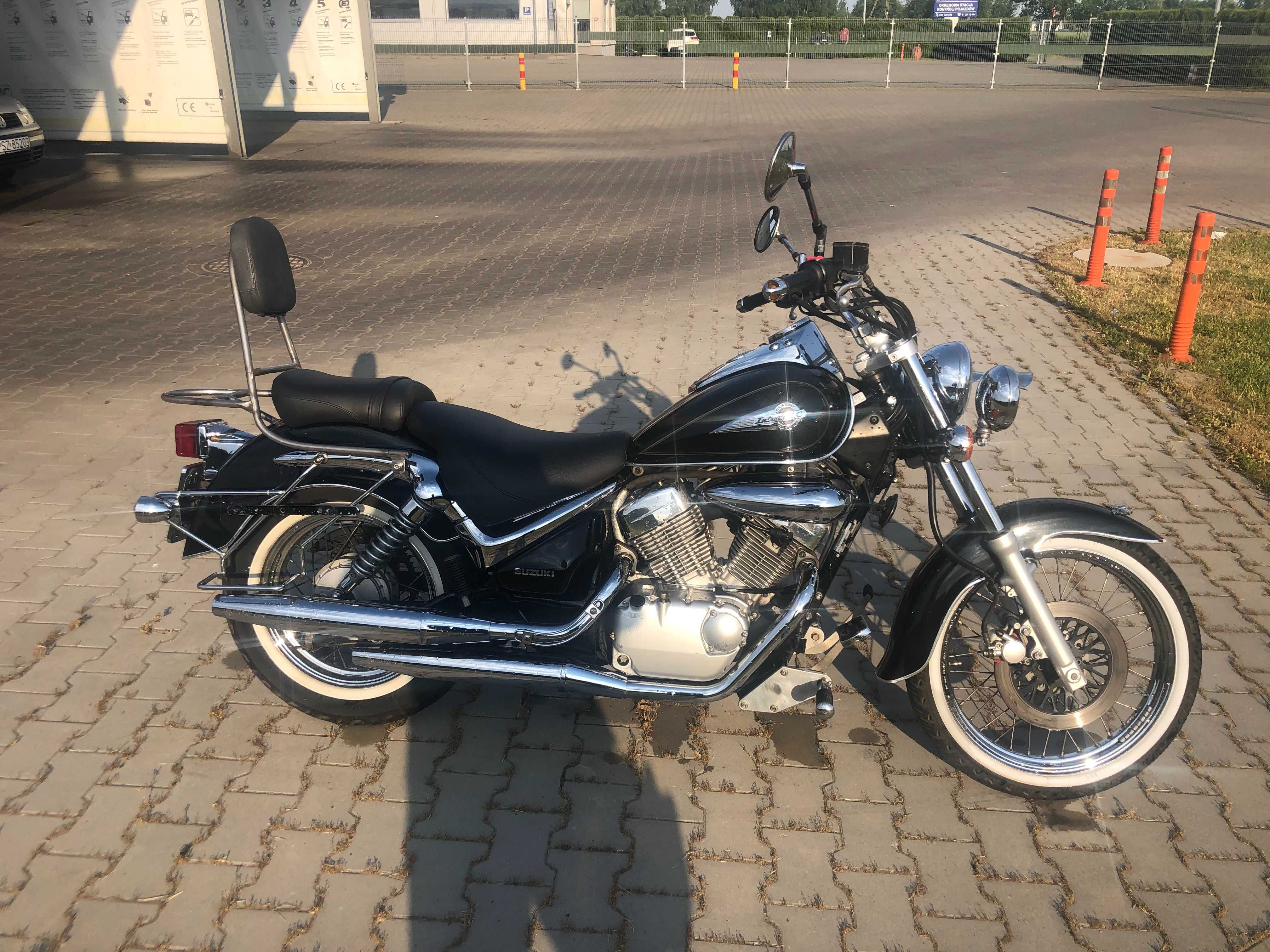 Suzuki Intruder 125 - dużo dodatków