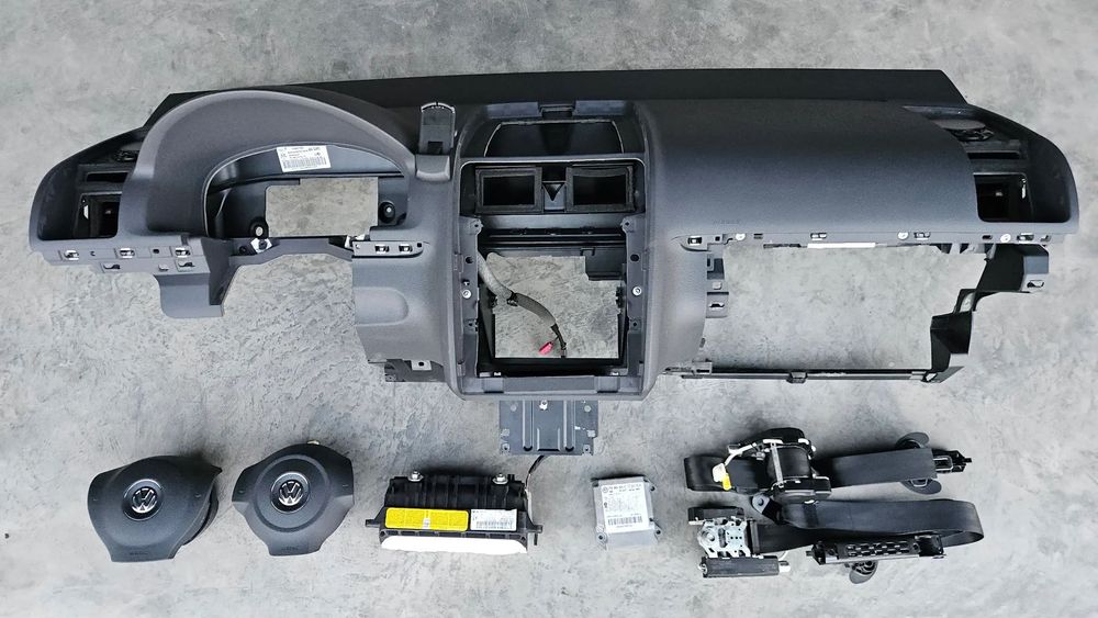 Deska rozdzielcza konsola VW Touran 1T3 lift 10-15 poduszki powietrzne airbag pasy komplet poduszka powietrzna