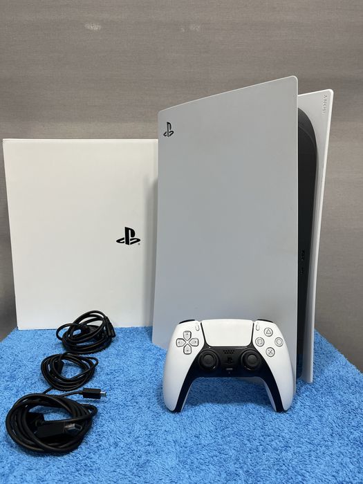 PS5 Digital Edition– Como Nova e com Garantia!!