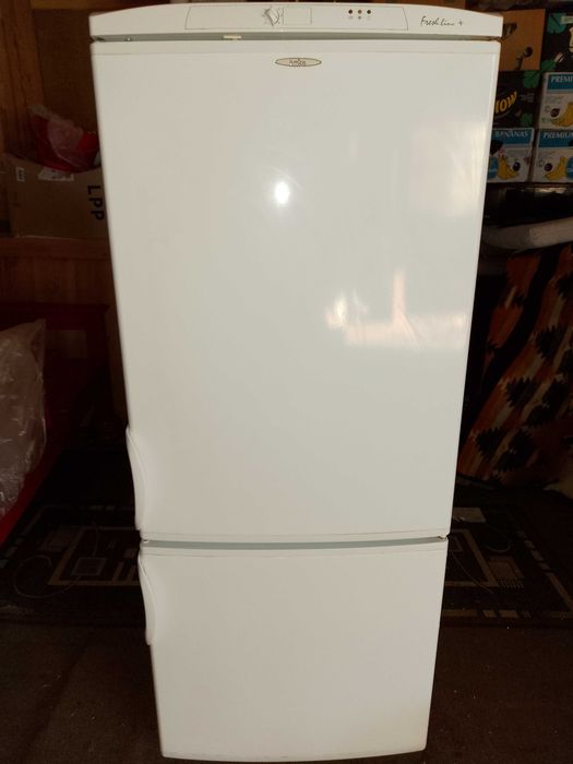 Lodówka Amica wys.145 cm sprawna