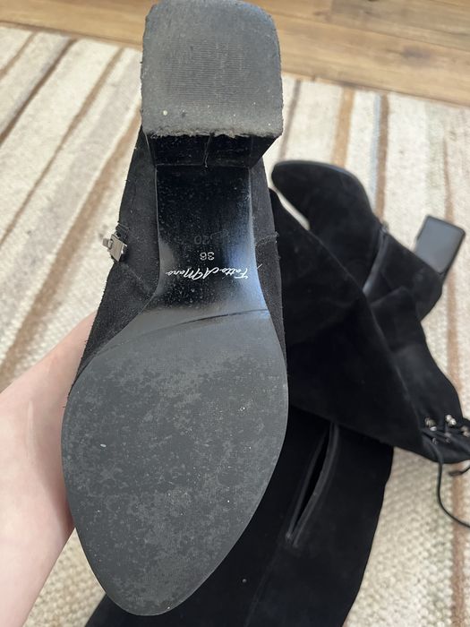 Зимові жіночі чоботи 36 р