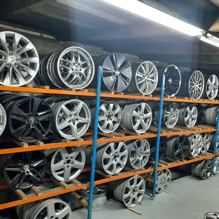 Opony Zimowe DUNLOP 215/60R17C 104/102H