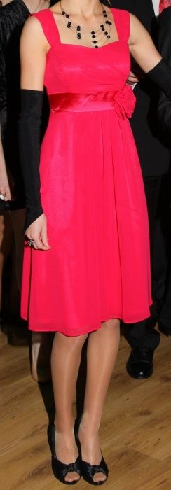 Soczyście malinowa elegancka sukienka XS