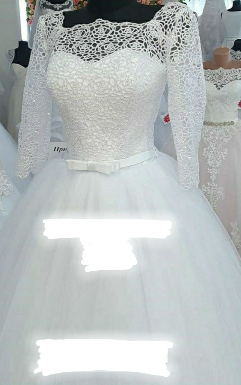 Красивое свадебное платье р.40-42