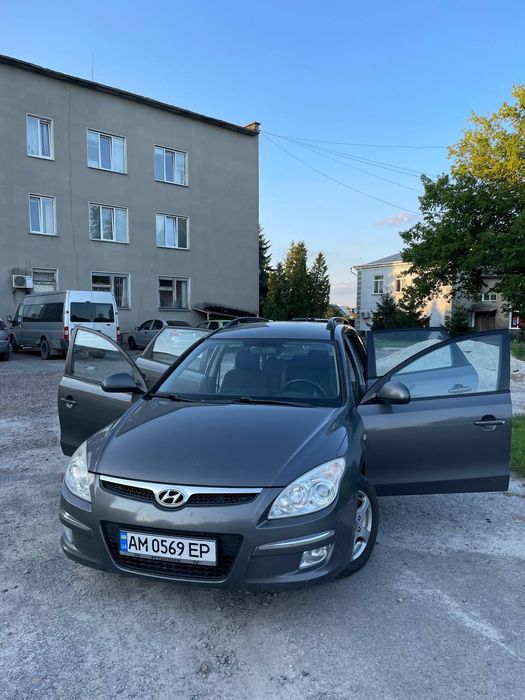 HYUNDAI I 30 1.6 дизель