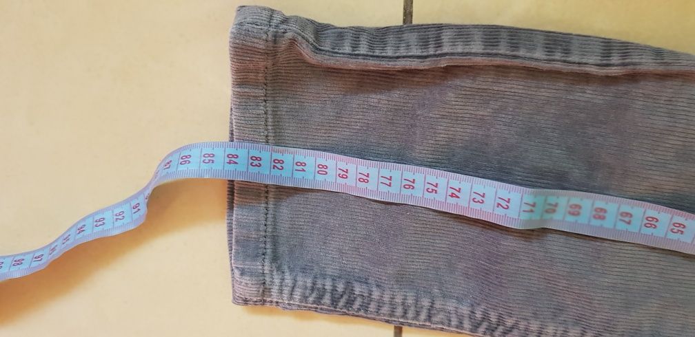 Вельветовые брюки 140 см Бенетон