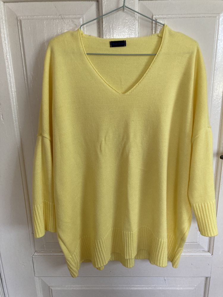 Sweter żółty oversize