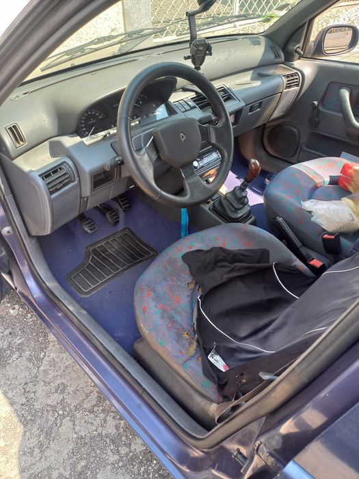 A venda Ranault Clio 1