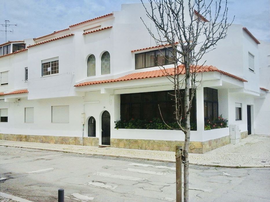 Arrenda apartamento T2 Quinta da Lomba