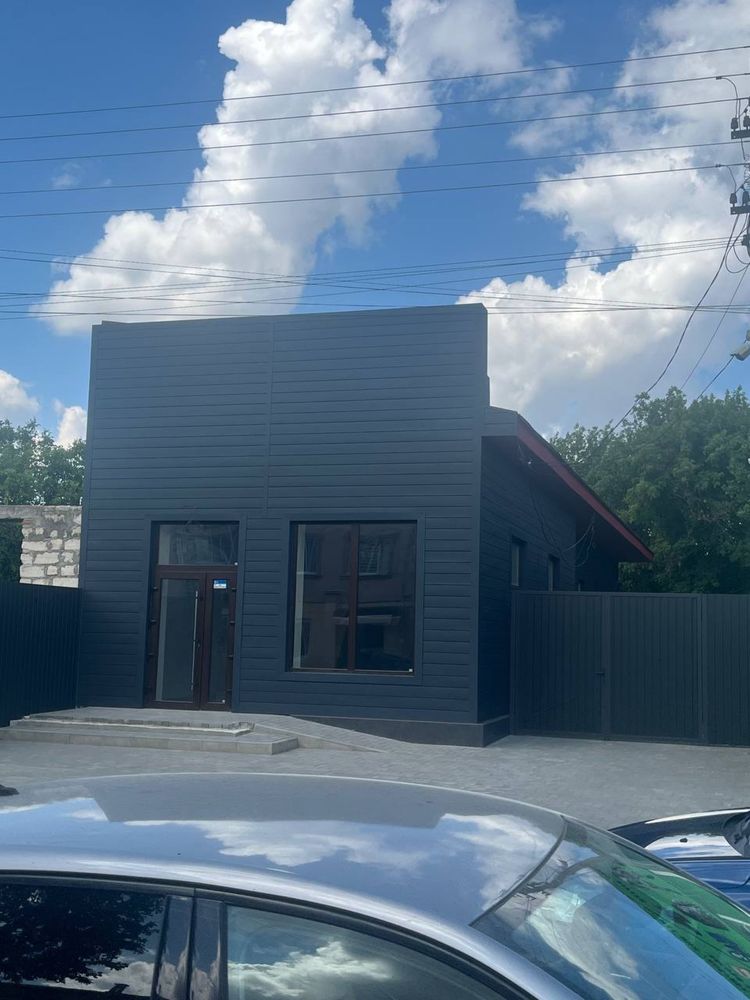 Оренда! Комерція в центрі — новобудова, новий ремонт