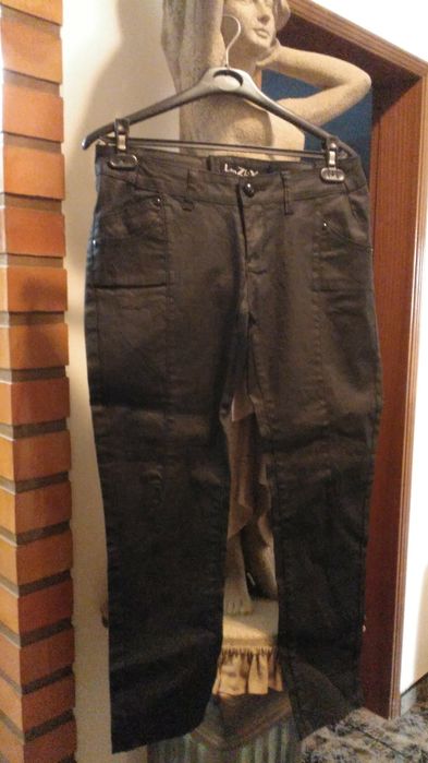 8 Calças em bom estado vários tamanhos