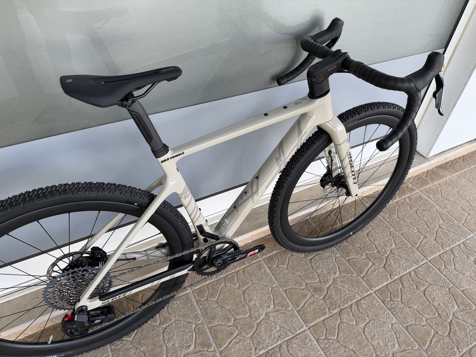 Bicicleta de Gravel Scott! 13v - rodas carbono