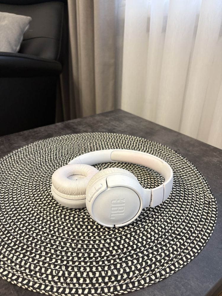 Nauszne słuchawki JBL Tune 510BT Białe