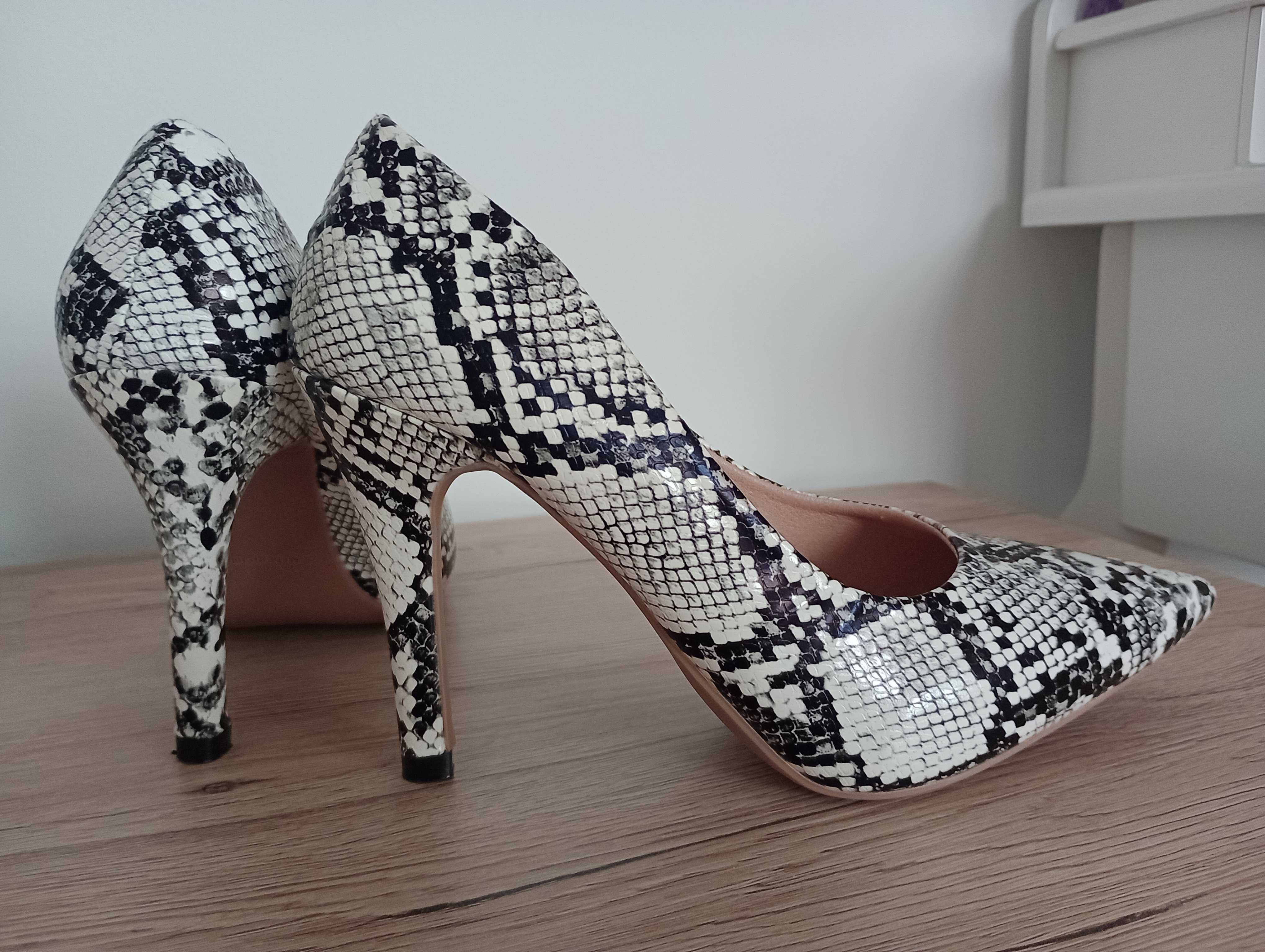 Buty damskie szpilki 36 wkładka 22,5cm wzór wąż, szpilki czółenka nowe