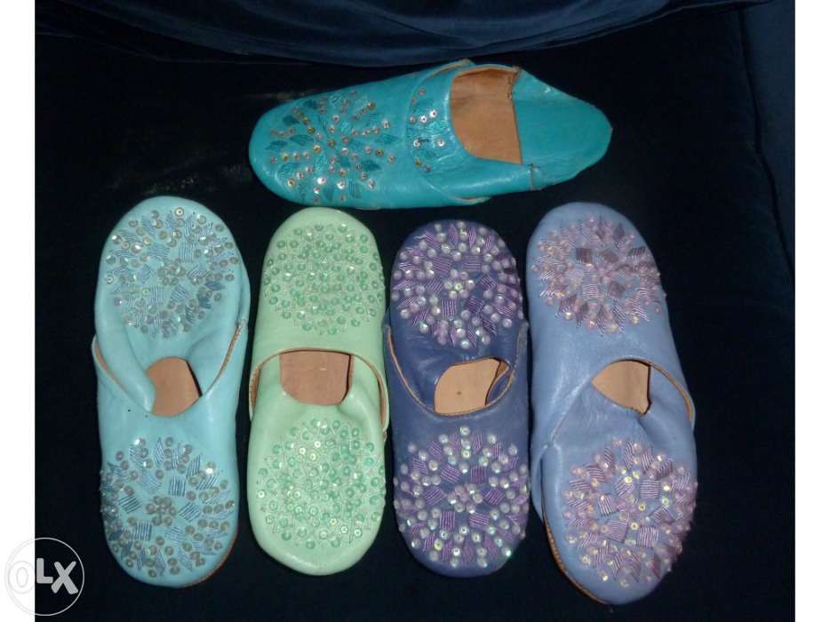 lote Sandálias em pele, sapatos de quarto, Babouches