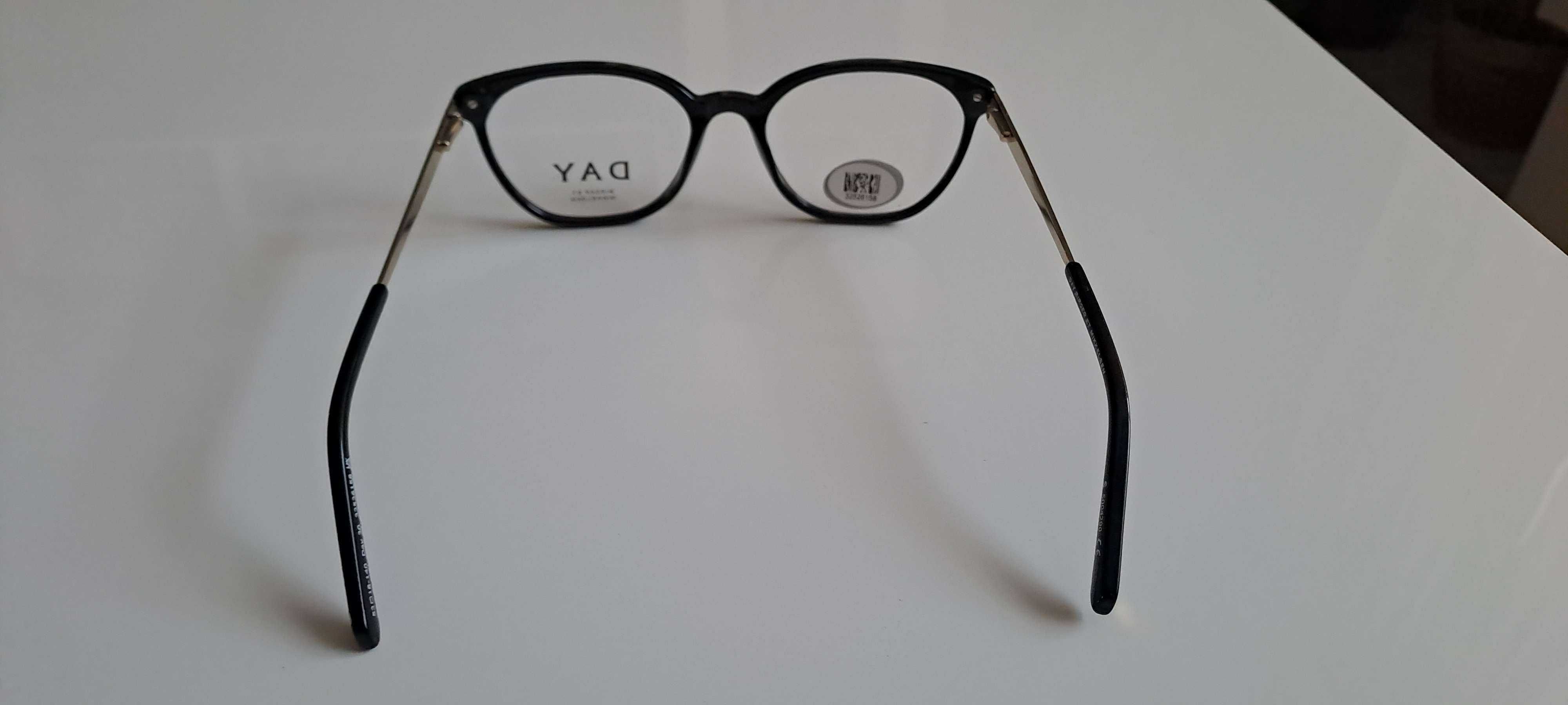 Nowe okulary korekcyjne Day